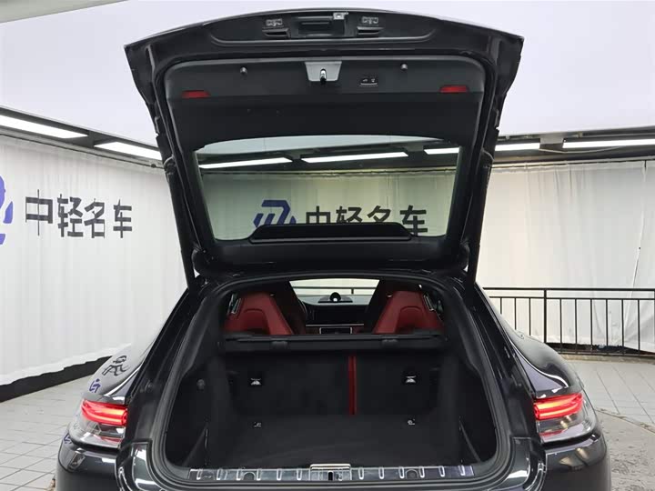 Фото 27 - Porsche Panamera