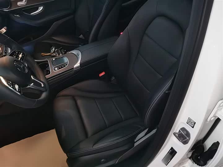 Фото 15 - Mercedes-Benz GLC-Class