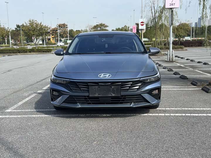 Фото 2 - Hyundai Elantra N line