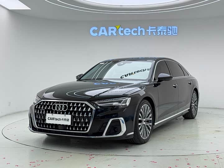 Фото 1 - Audi A8