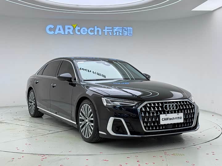 Фото 3 - Audi A8