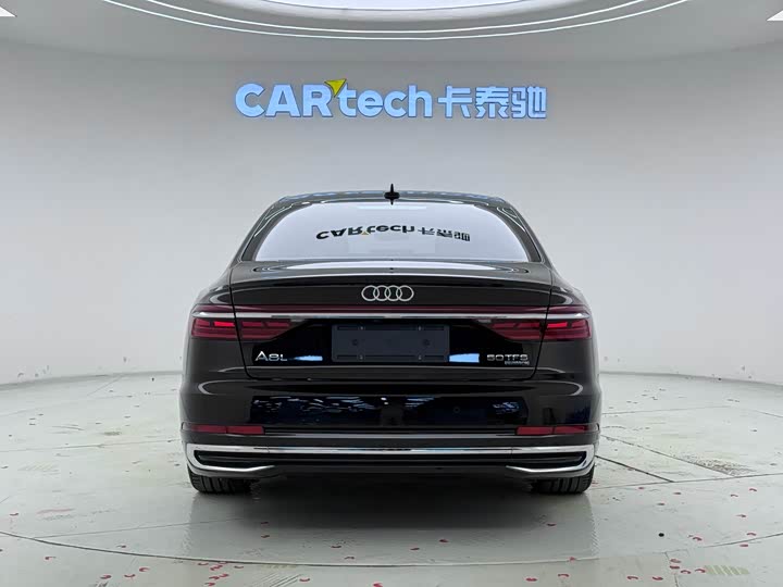 Фото 5 - Audi A8