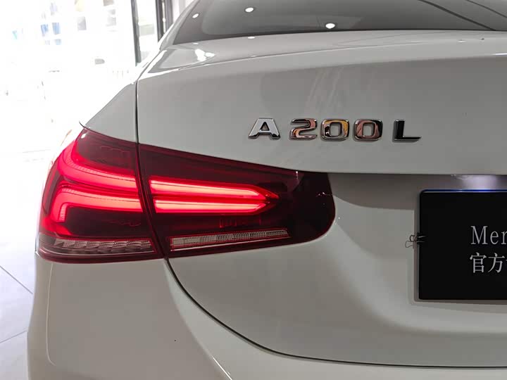 Фото 10 - Mercedes-Benz A-Class