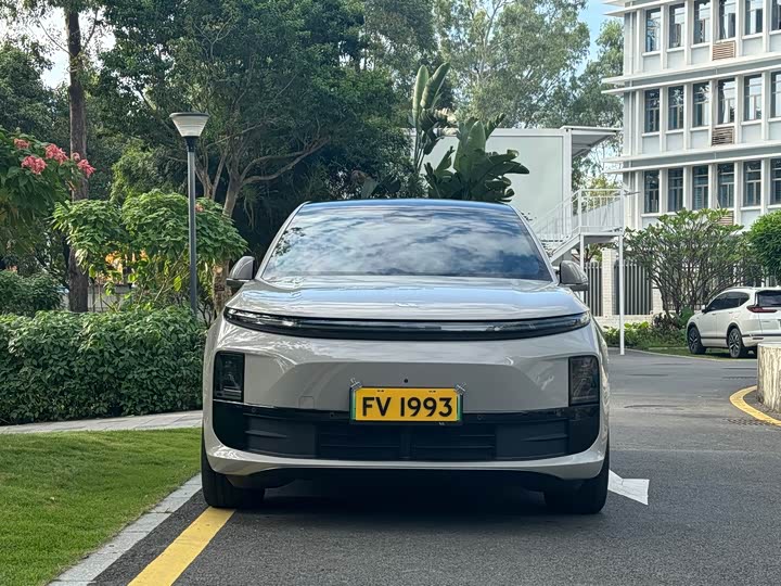 Фото 2 - LiXiang L6