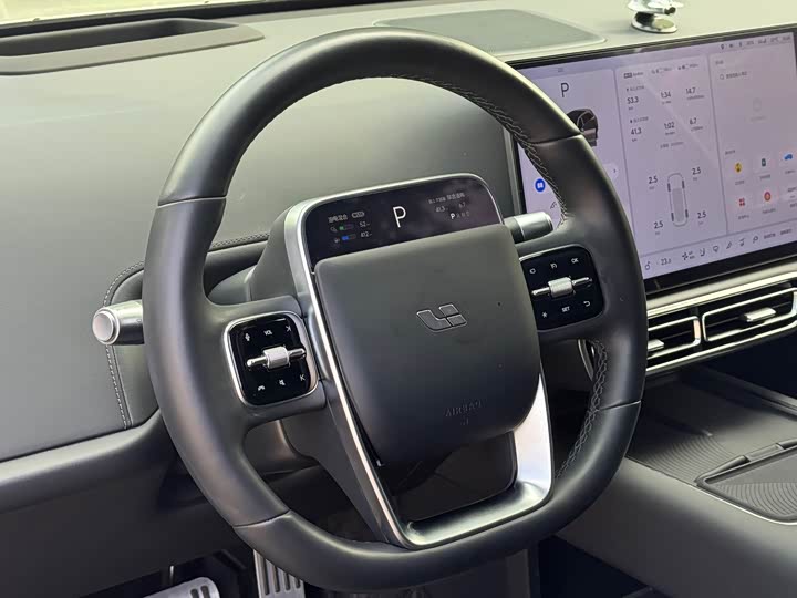 Фото 8 - LiXiang L6