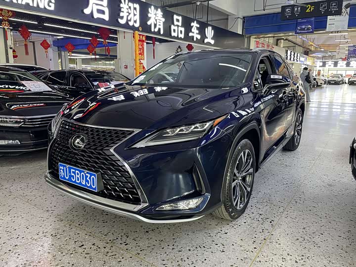 Фото 1 - Lexus RX