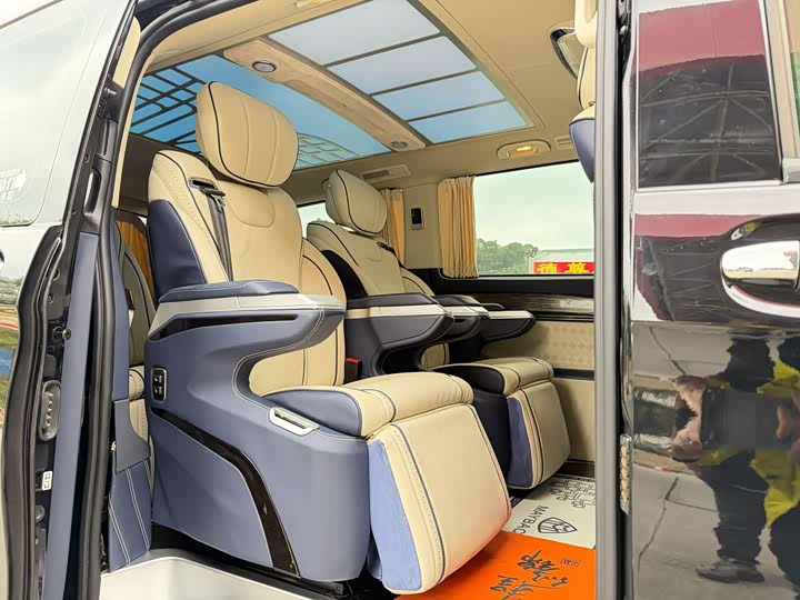 Фото 12 - Mercedes-Benz Vito