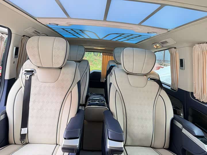 Фото 13 - Mercedes-Benz Vito