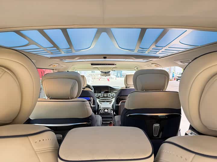 Фото 15 - Mercedes-Benz Vito