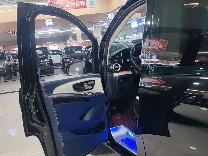 Фото 7 - Mercedes-Benz Vito