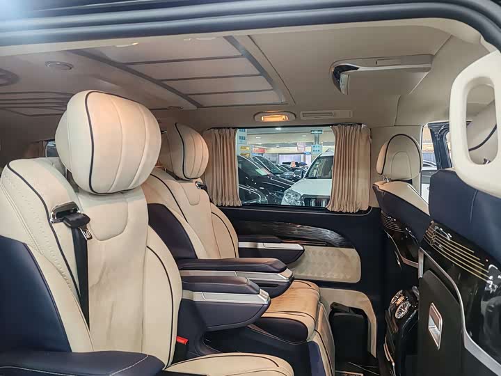 Фото 8 - Mercedes-Benz Vito