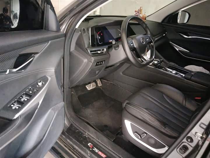 Фото 14 - Changan CS75 Plus