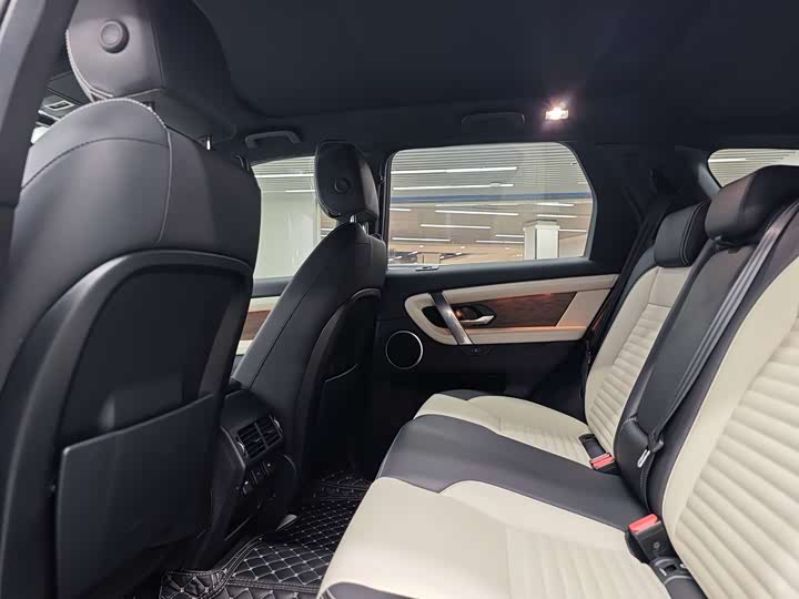 Фото 10 - Land Rover Discovery Sport