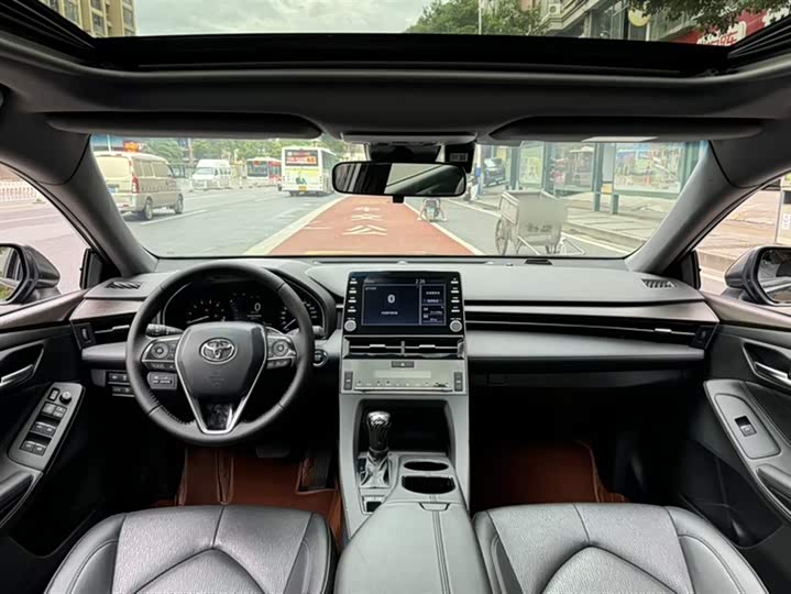 Фото 13 - Toyota Avalon