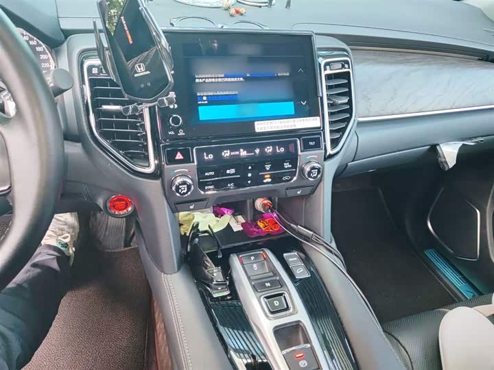 Фото 6 - Honda UR-V