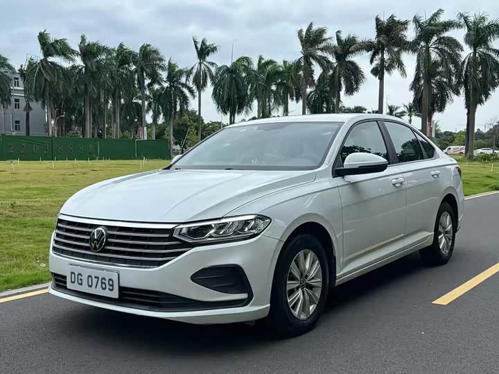 Фото 1 - Volkswagen Lavida