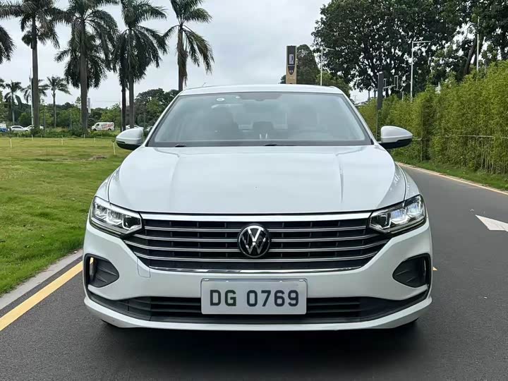 Фото 2 - Volkswagen Lavida