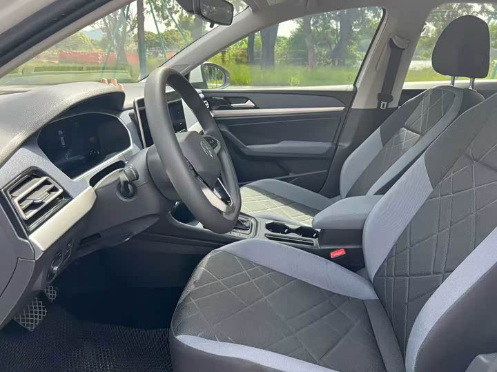 Фото 4 - Volkswagen Lavida