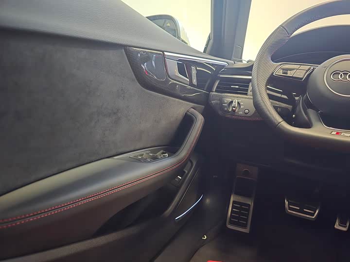 Фото 14 - Audi S4