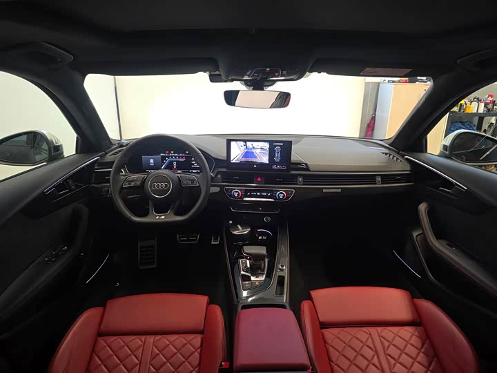 Фото 15 - Audi S4