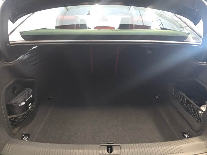 Фото 16 - Audi S4