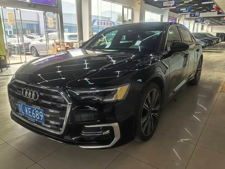 Фото 1 - Audi A6L