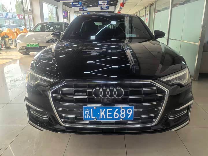 Фото 2 - Audi A6L