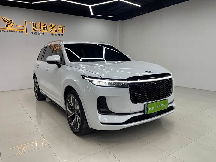 Фото 3 - LiXiang One