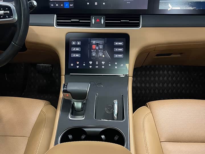 Фото 6 - LiXiang One