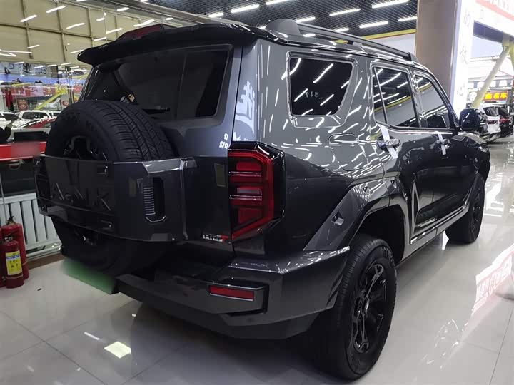 Фото 7 - Tank 400 Hybrid