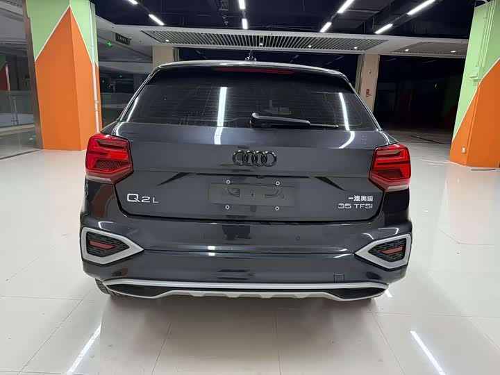 Фото 10 - Audi Q2L