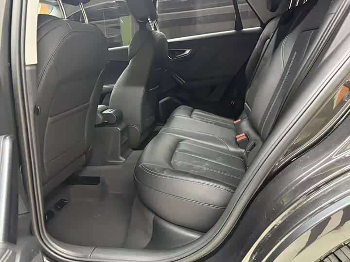 Фото 3 - Audi Q2L