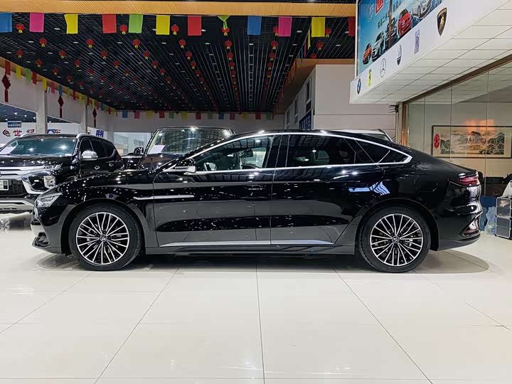 Фото 3 - BYD Han