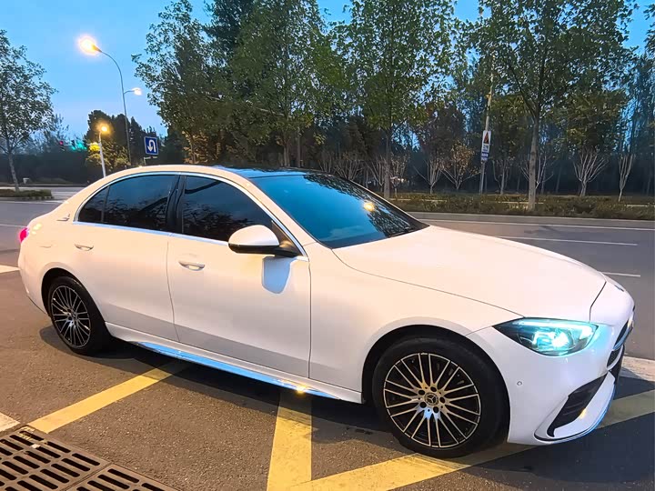 Фото 3 - Mercedes-Benz C-Class