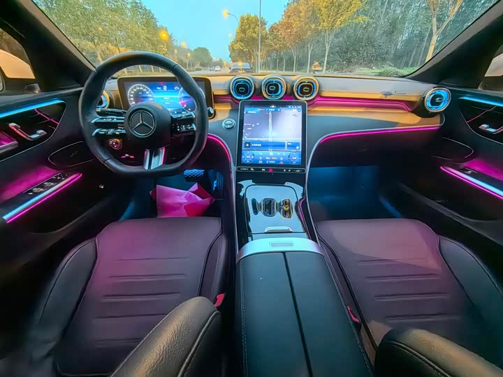 Фото 6 - Mercedes-Benz C-Class