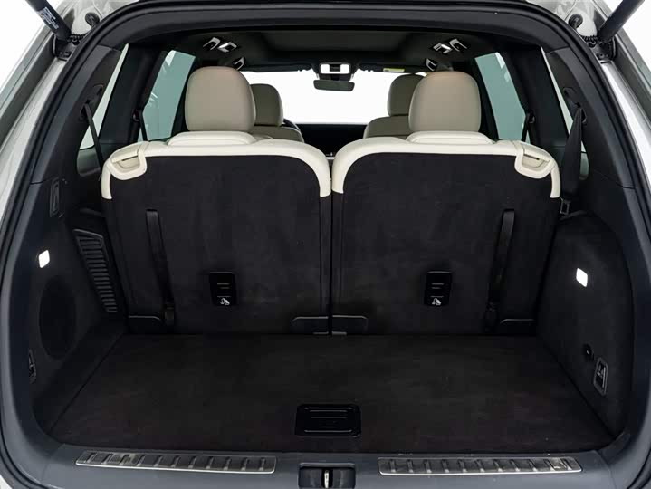 Фото 13 - LiXiang One