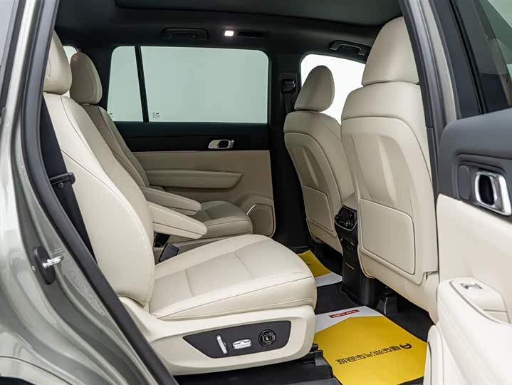 Фото 15 - LiXiang One