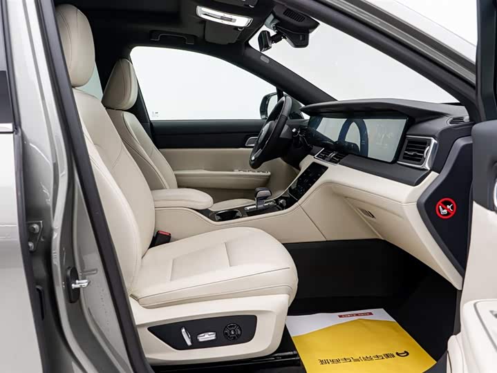 Фото 20 - LiXiang One