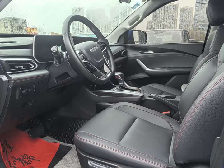 Фото 8 - Maxus T90