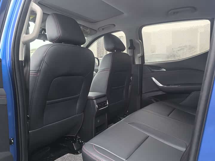 Фото 9 - Maxus T90