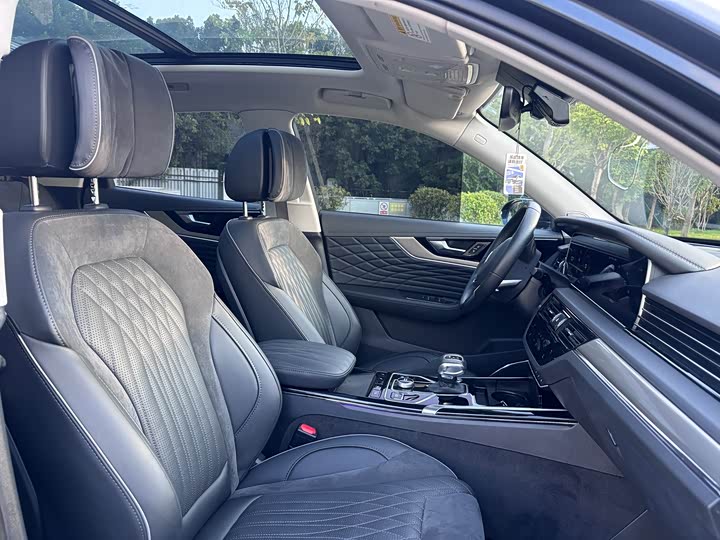 Фото 10 - Hongqi HS5