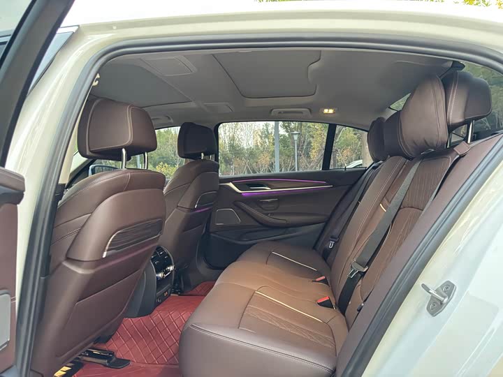 Фото 6 - BMW 5 Series