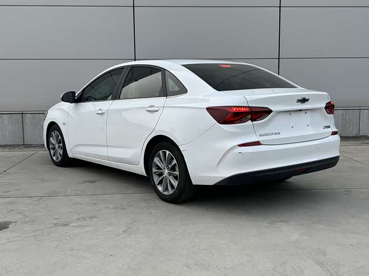 Фото 3 - Chevrolet Monza