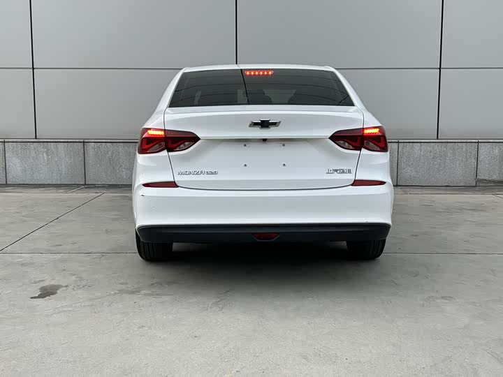 Фото 4 - Chevrolet Monza