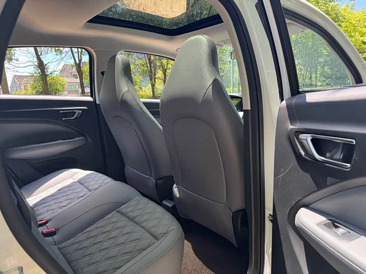 Фото 12 - Leapmotor T03