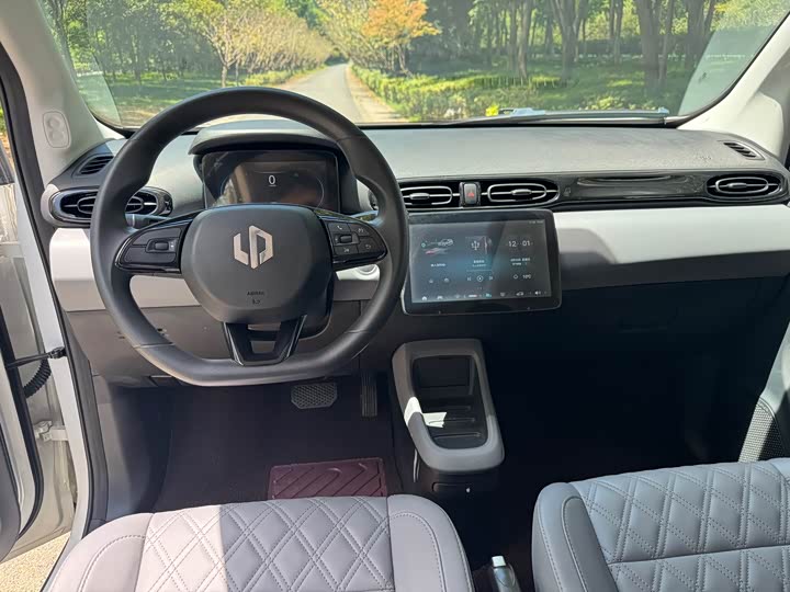 Фото 13 - Leapmotor T03