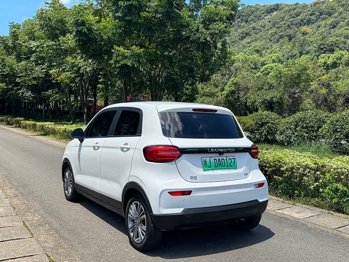 Фото 16 - Leapmotor T03