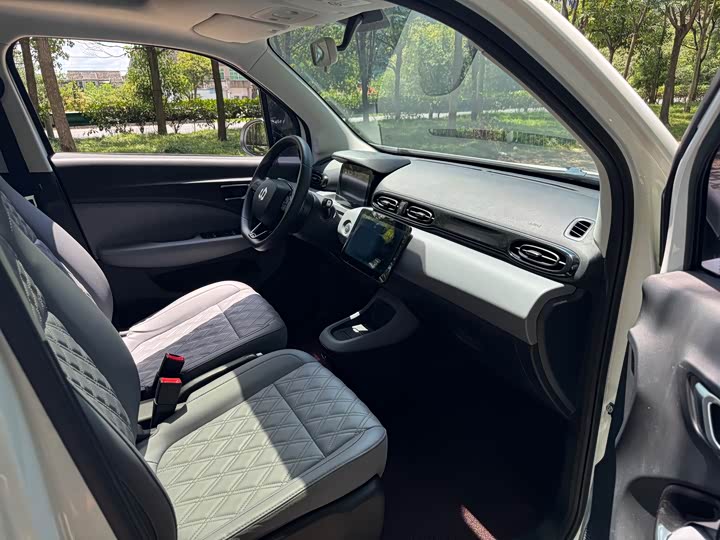 Фото 6 - Leapmotor T03