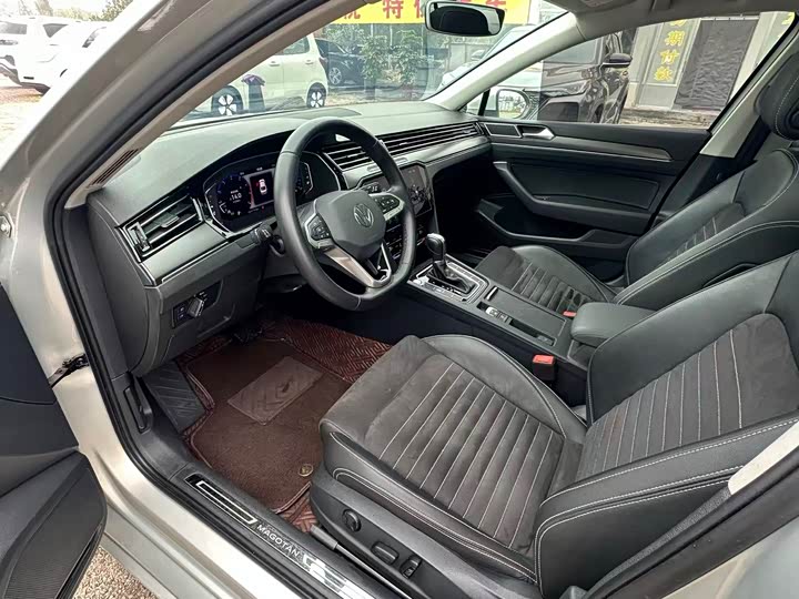 Фото 5 - Volkswagen Magotan