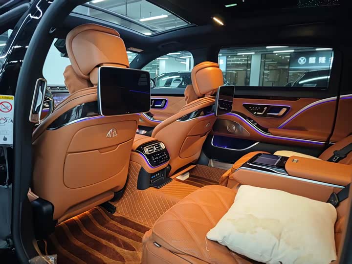 Фото 5 - Mercedes-Benz Maybach S-Class